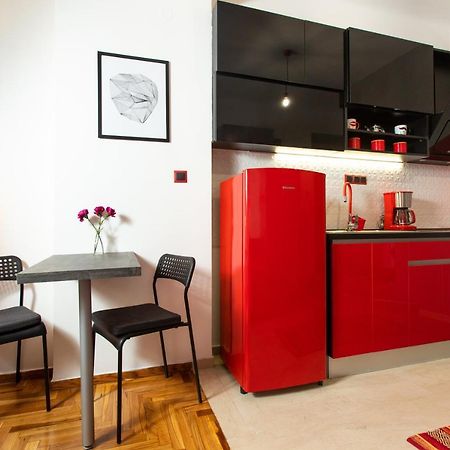 Downtown Luxury Boutique Suites : The Red Suite Thessaloniki Exterior foto