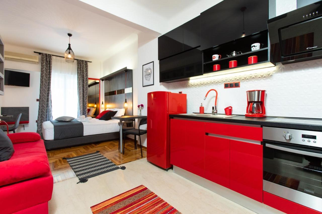 Downtown Luxury Boutique Suites : The Red Suite Thessaloniki Exterior foto