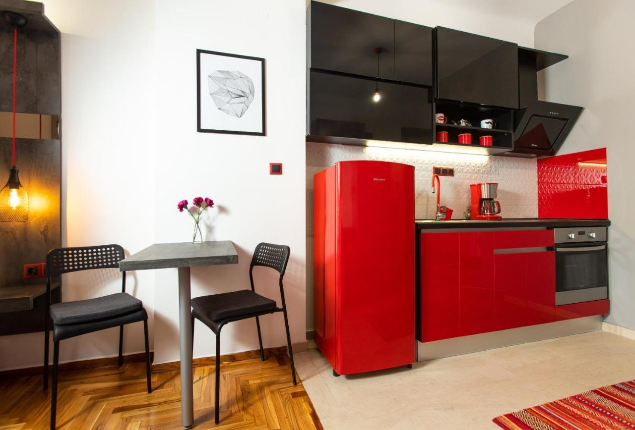 Downtown Luxury Boutique Suites : The Red Suite Thessaloniki Exterior foto