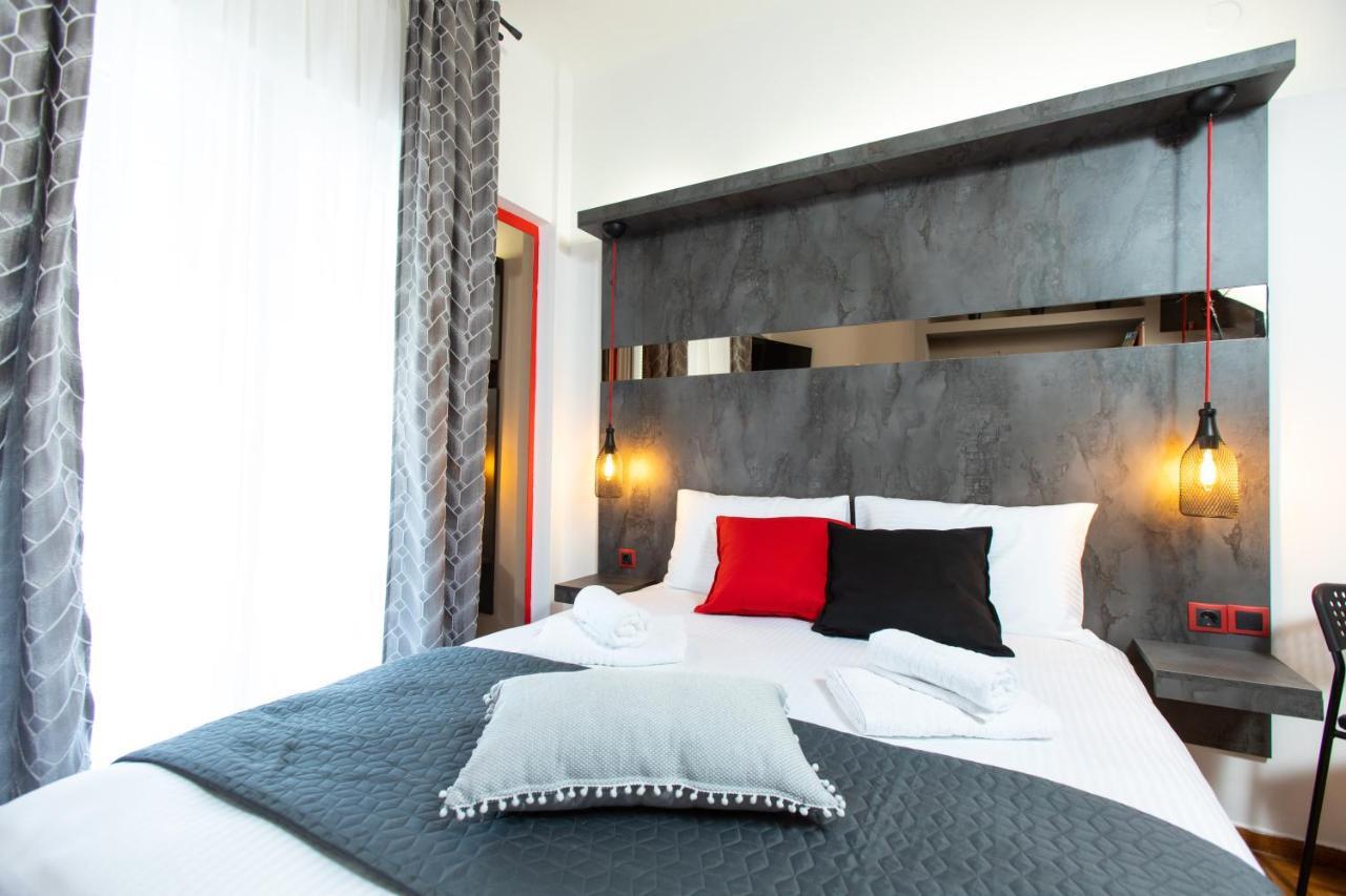 Downtown Luxury Boutique Suites : The Red Suite Thessaloniki Exterior foto