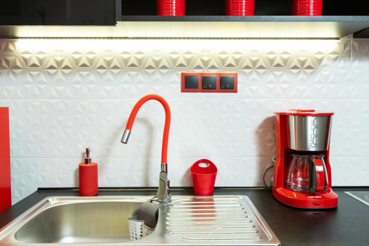 Downtown Luxury Boutique Suites : The Red Suite Thessaloniki Exterior foto