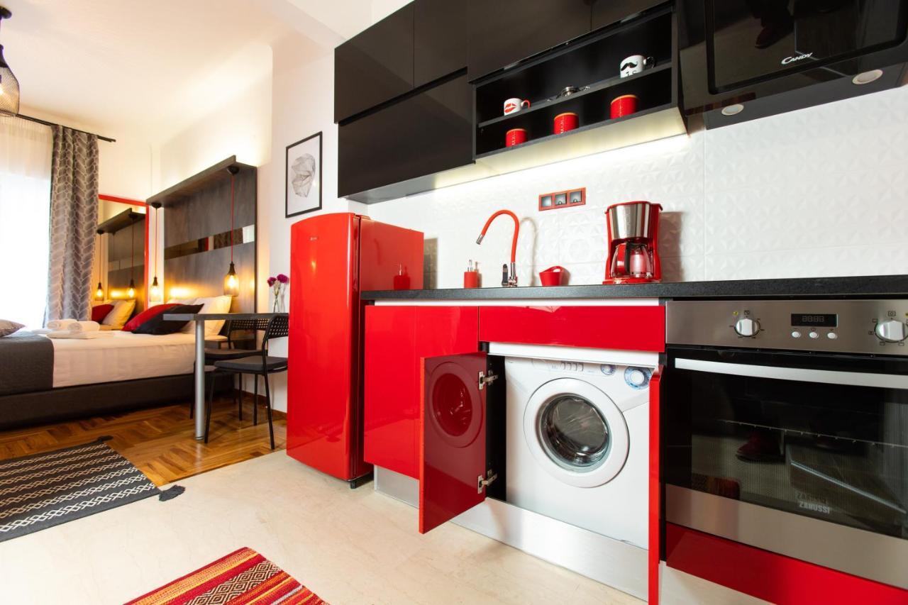 Downtown Luxury Boutique Suites : The Red Suite Thessaloniki Exterior foto