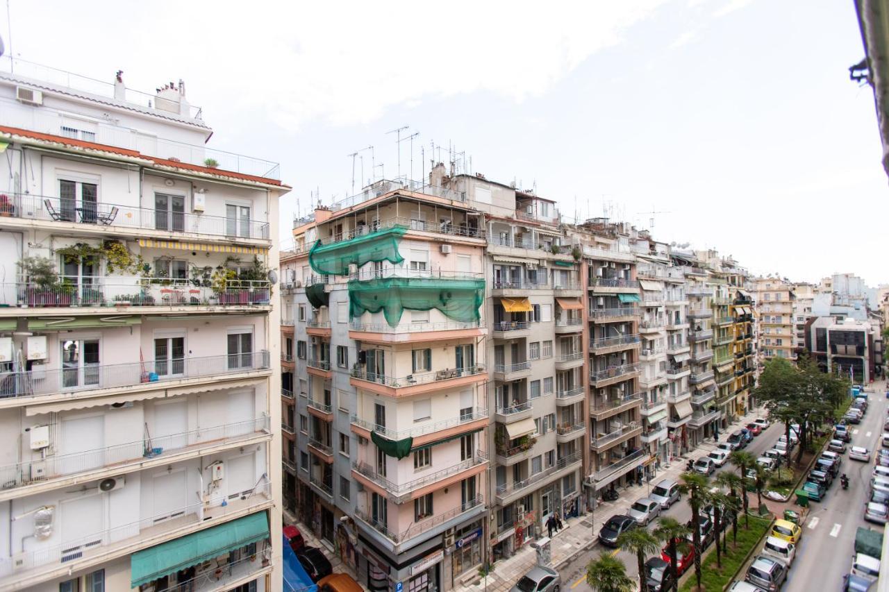 Downtown Luxury Boutique Suites : The Red Suite Thessaloniki Exterior foto